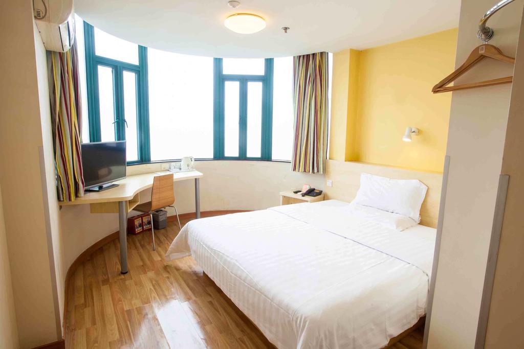 7Days Inn Hengyang West Jiefang Road University Of South China Quarto foto